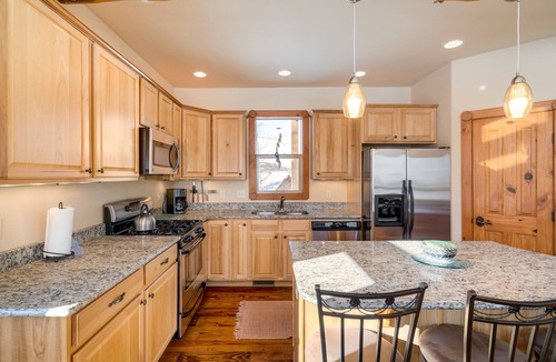 Steamboat Springs House | Mountain Lily | 3BR + Loft | Valley Views | Family Game Room | Near Downtown and
