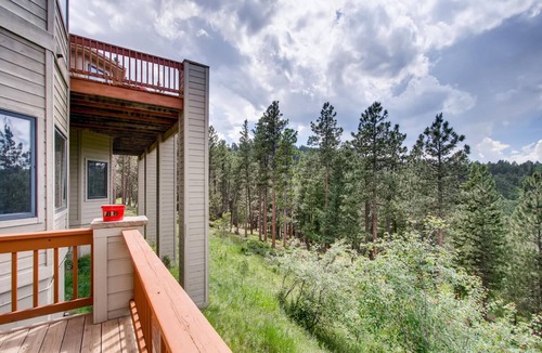Homestead House | Mountain Living Near Denver*Views!