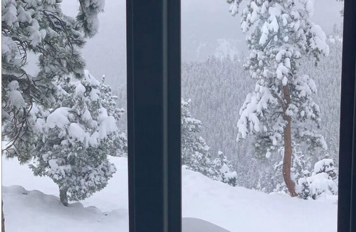 Idaho Springs House | Mountain Liv’n Modern 100% Off-grid Home with Amazing Views