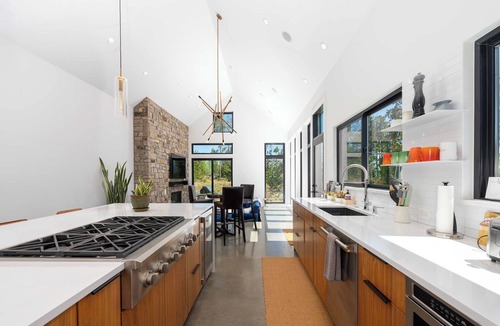 Winter Park Highlands House | Mountain Modern Villa- Comfort and Space for All- Top of the Hill!