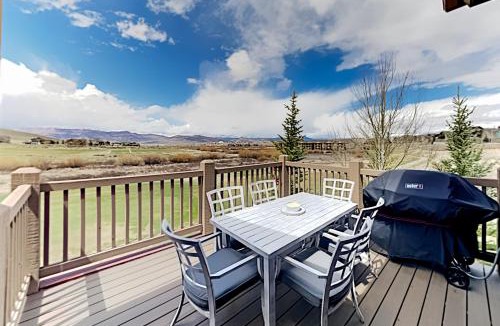Grand Elk Ranch House | Mountain Sky