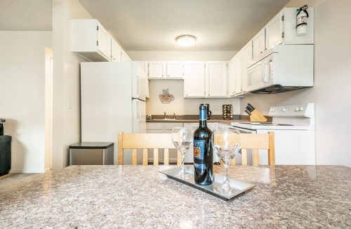 Rockrimmon Condo | ❤Mountain Springs Condo! 5 guests, Kitchen 2 BR❤