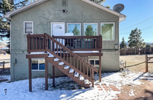 Woodland Park House | Mountain View Apartment Walk to main street