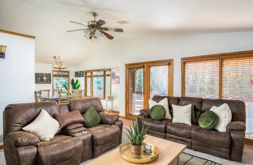 Evergreen House | Mountain View Apartment Near Downtown & Trails