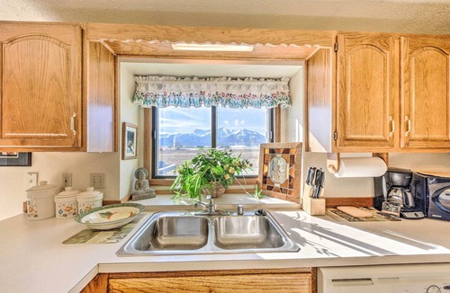 Buena Vista House | Mountain-View Buena Vista Home: 1 Mile to Main St!