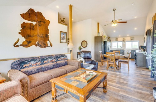 Elizabeth House | Mountain-View Colorado Getaway on 40 Private Acres