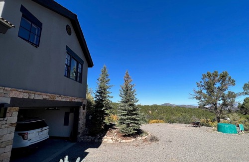 Ridgway Cottage | Mountain View Retreat Close to Telluride Bluegrass/Bluesnbrews