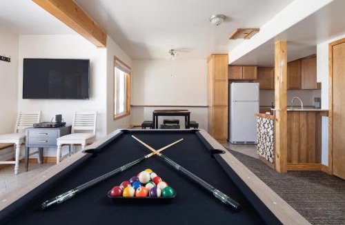 Rollinsville House | Mountain View Retreat home