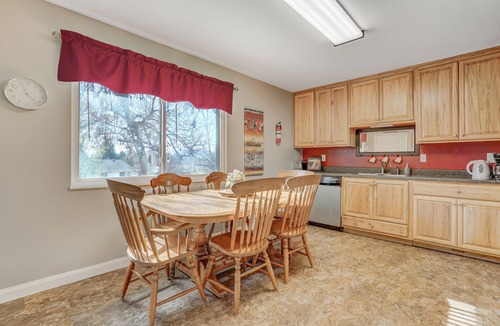Village Seven House | Mountain View, Sunny Patio, Social Kitchen Getaway