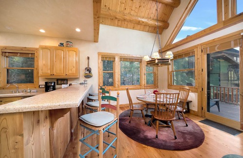 Mountain Village House | Mountain View Estates 2 Elegant Home in Mountain Village 4Br, 4.5Ba, Sleeps 8