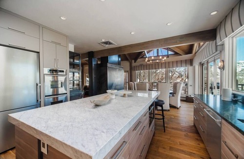 Red Mountain House | Mountain View Villa by Luxuri