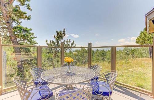 Black Hawk House | Mountain Views and Hot Tub Airy Forest Escape!