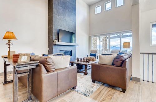 Woodmoor House | Mountain Vista Retreat