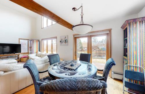 Willowbrook Meadows House | Mountain Vistas