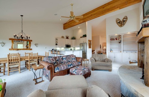 Baldy Mountain House | Mountainscape Long Stay Townhome: 30+ Day Rental w/Breathtaking Views
