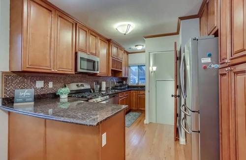 Hale House | Movie Theatre | Hot Tub | Outdoor Grill