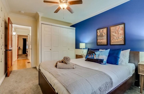 Hale House | Movie Theatre | Hot Tub | Outdoor Grill
