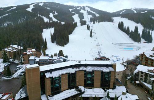 Copper Mountain Village Apartment | MP504 MP506H Mountain Plaza 2BR 3BA condo