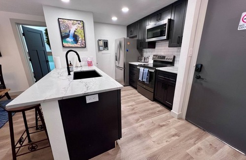 Crested Butte Condo | Mt. Crested Butte first-floor condo - Pool & Hot Tub - Walk or bus to ski basen