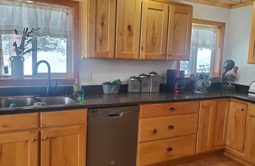 Bayfield House | Mtn home, fully furnished 3 bedrooms, 2 large bathrooms.