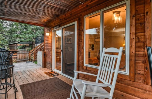 Green Mountain Falls Apartment | MTN Town Escape-Beavers Den, 1 Bdrm luxury Apt