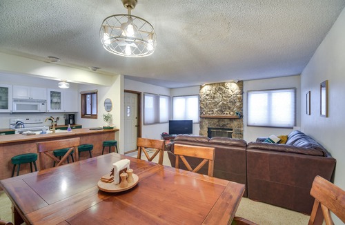 Silvercreek Condo | Mtn View Granby Condo w/In-Unit Hot Tub!
