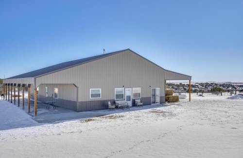 Pueblo House | Mtn-View Hideaway with Wood Stove in Pueblo!