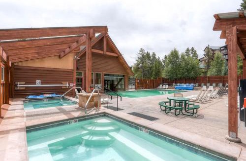 Peak 9 House | Multi-level Cedars 2 Townhome