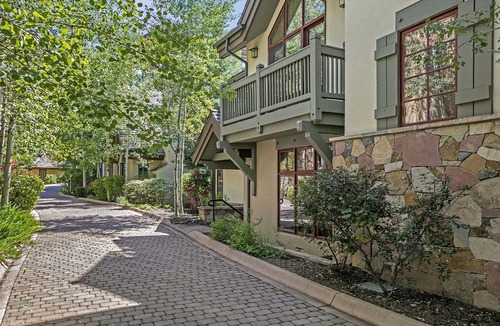 Edwards House | Must See - Million $ Townhome - Best Value - Ideal Location Close to Lift