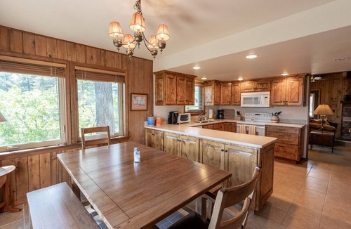 Pagosa Highlands House | Near Lake Hatcher and walk to San Juan Forest, Quiet Area.