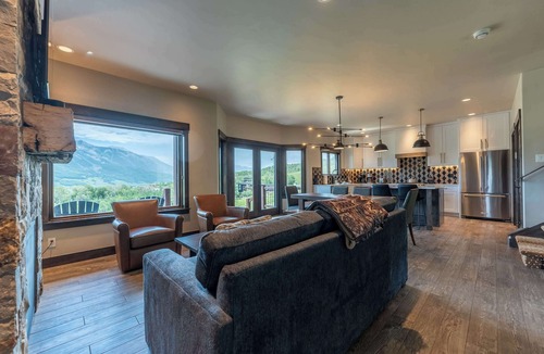 Crested Butte South House | Neville Way, hot tub, privacy, views!