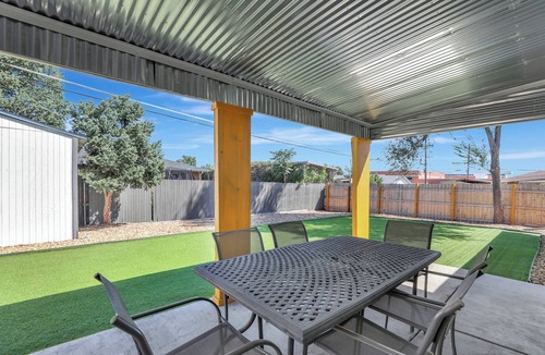 South Westminster House | NEW 2 BR 1 BA Home Office Escape!