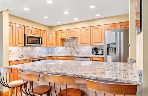 Peak 9 Condo | New! 2BR/2BA Near Lifts & Town