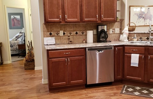 Fruitvale House | New! 4 Bedroom Stunning Charmer Centrally Located