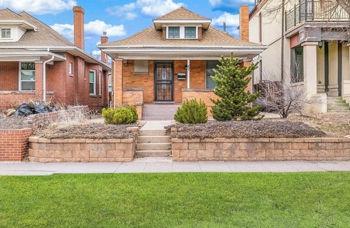 Baker House | NEW Artsy Unit in Baker 10 Min From Downtown + 7 Min From Denver Health