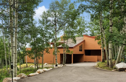 Snowmass Village House | New! Beautifully Renovated 5 Bedroom, 5.5 Bath Heart of Snowmass Village Home