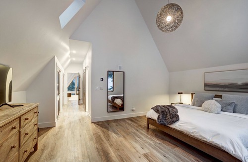 Blue River Cabin | NEW Breckhaus A-Frame: Unique Luxe Design, Hot Tub, WOW Views, TWO Primary Suites