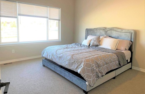 Stetson Hills House | New build 5 bed (4bedroom) & 3 bath - Peaceful