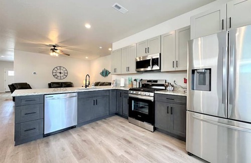 Pear Park House | New Built - Clean - Comfort
