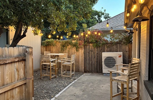 Berkeley House | NEW! Cozy Berkeley Bungalow, walking distance to 25+ shops & eateries!