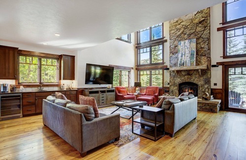 Christie Heights House | NEW Double Diamond Lodge by the Nordic Ski Trails! Luxury, Views, XBOX, Foosball, Billiards