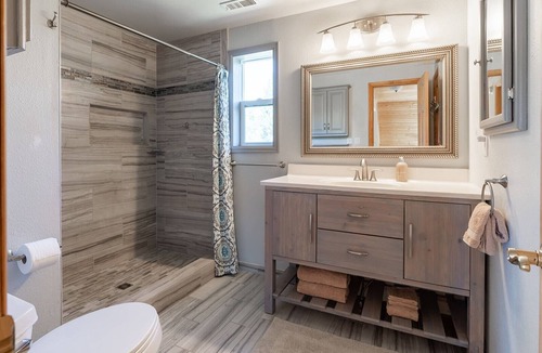 Woodland Park Cabin | NEW! GEM in the heart of Pikes Peak - Privacy/beauty from every room!