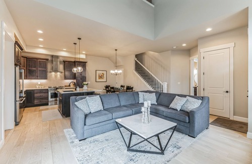 Loveland House | New, High-end Townhouse w/Garage. Quick walk to TPC Colorado Golf Course