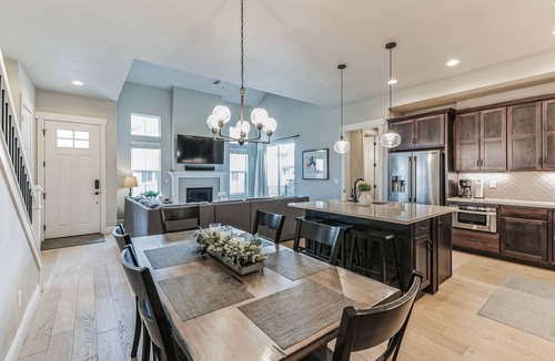 Loveland House | New, High-end Townhouse w/Garage. Quick walk to TPC Colorado Golf Course