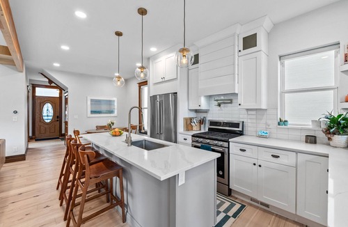 Whittier House | New! Historic Whittier Neighborhood - Near City Park & Golf - Fenced Yard