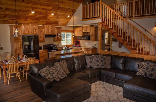 Pagosa Highlands Cabin | New Hot Tub! Close to Fishing, ATV, Hiking, Rafting, Rivers!