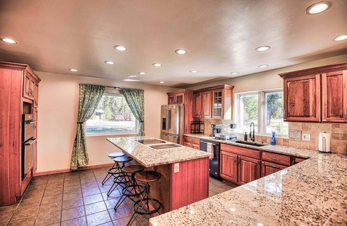 Leadville House | New Listing! 4BR - Hot Tub - Pets OK!