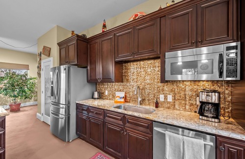 Creighton House | New Listing! Hot Tub & Gym | Minutes to Red Rocks Ampitheater