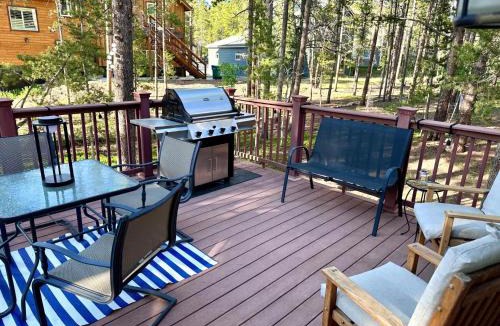 Leadville North House | New Listing Peaceful 4bd in the woods