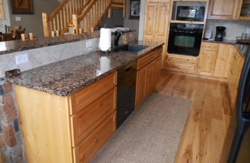Stanley Hills Condo | New Listing! Quiet, Comfortable! Great Mountain Views!